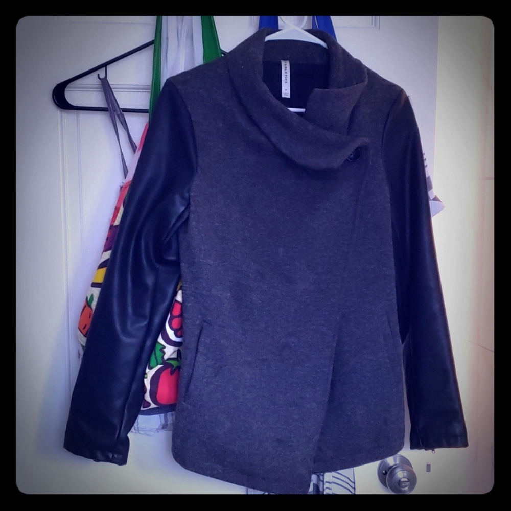 Rare edition Fabletics Minilo Mixed Media Jacket